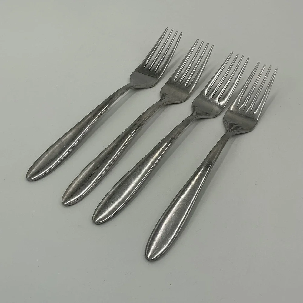 Oneida Dinner Forks Set of 4 Stainless Steel 18/0 Silverware 8